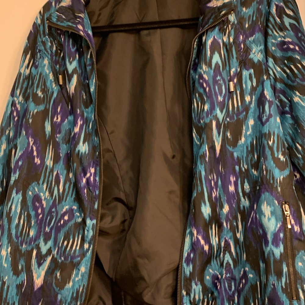 Chico’s Zenergy Watercolor Jacket - Picture 6 of 8